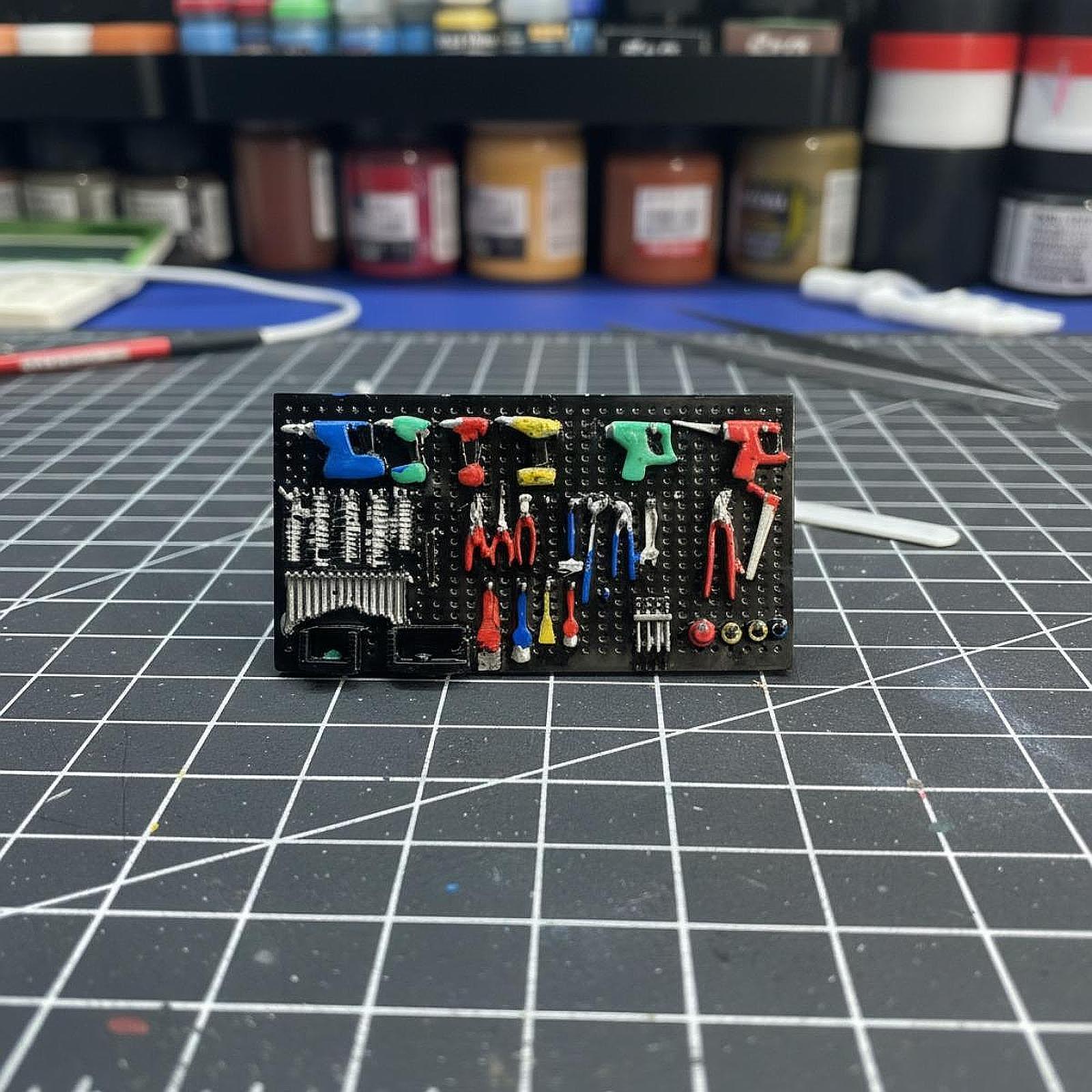 1:64 Electric Drill Pegboard M - Auto Repair Shop Layout 评论和价格